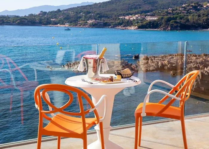 Le Jardin D'emile Отель