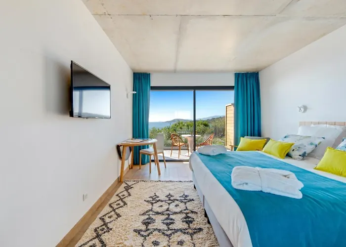 Le Jardin D'emile Отель Портисьо